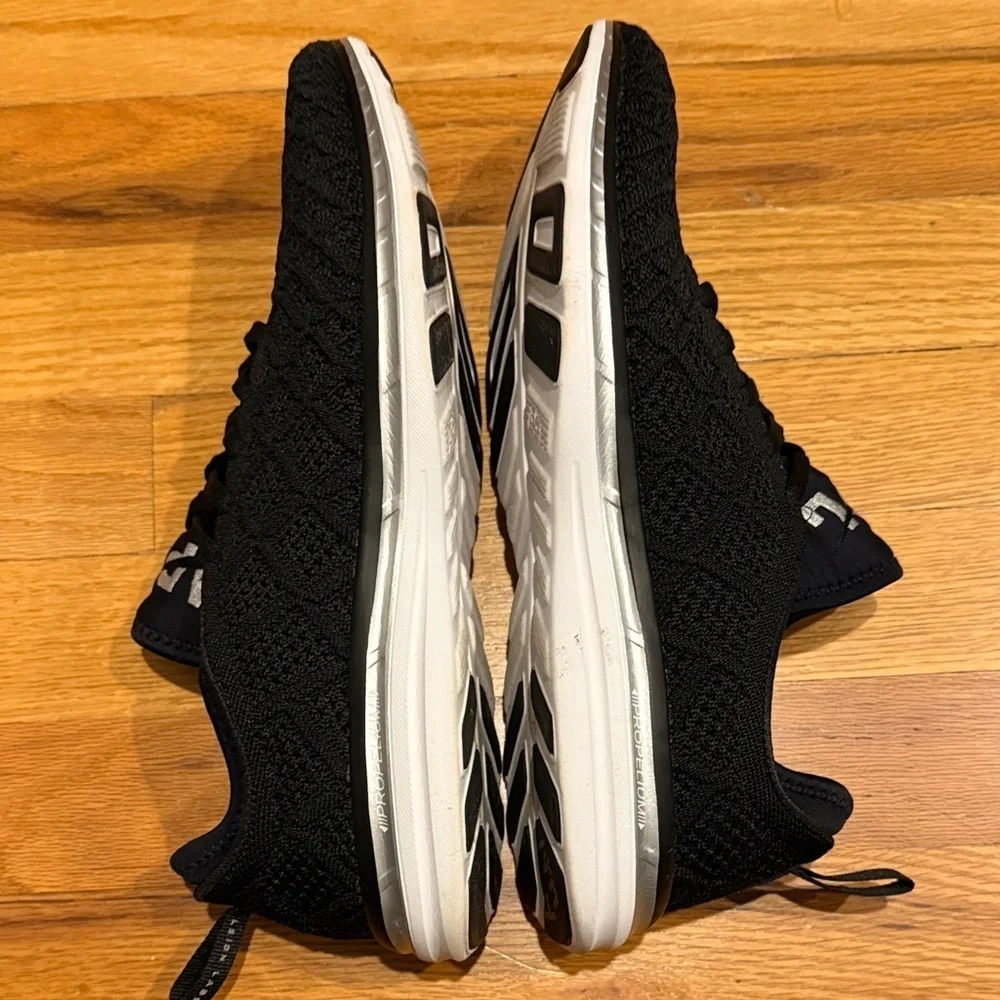 APL Men's Black Knit Athletic Shoes